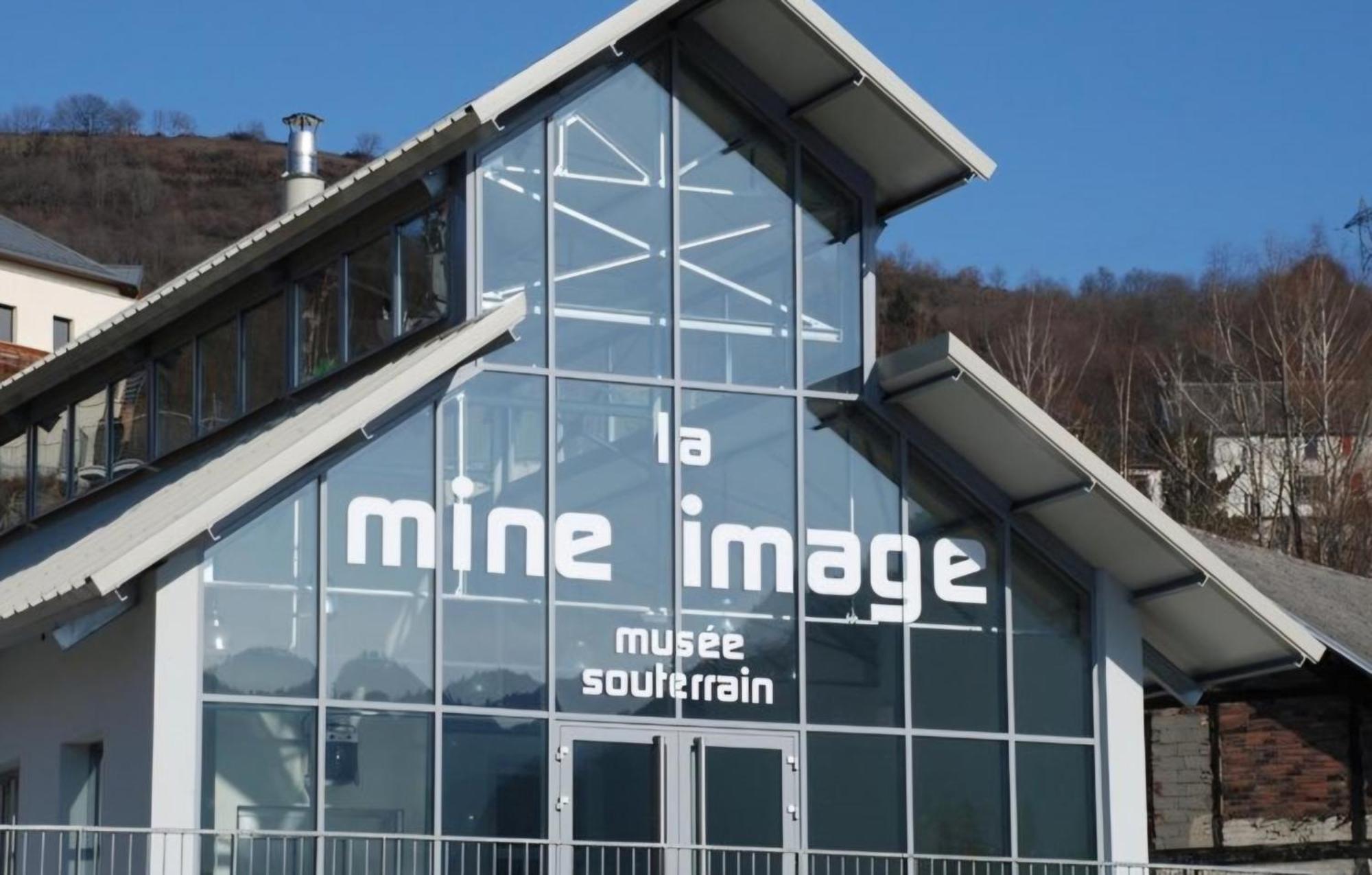 Chalet Bord De Lac Avec Piscine N2E Laffrey Exterior foto